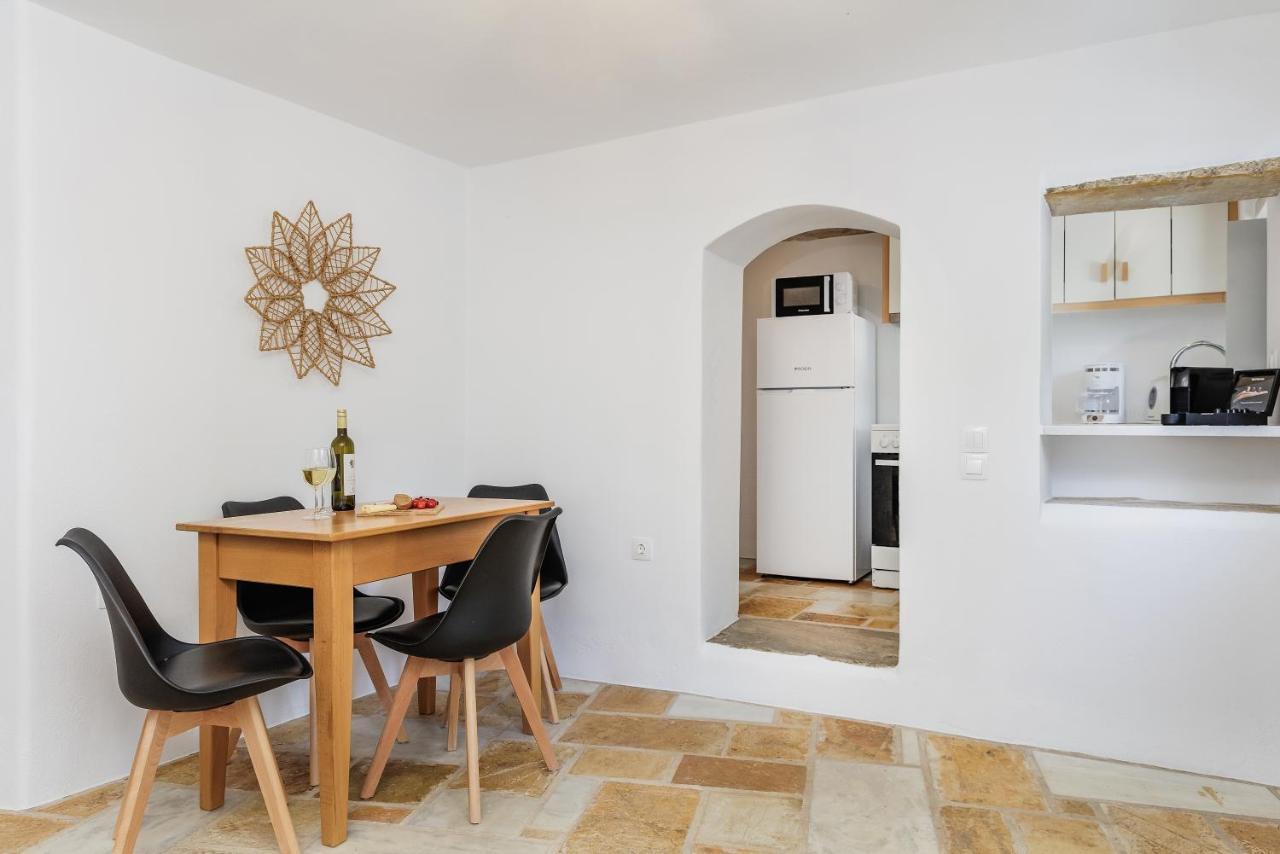 Serenity Village Aperathos Bagian luar foto